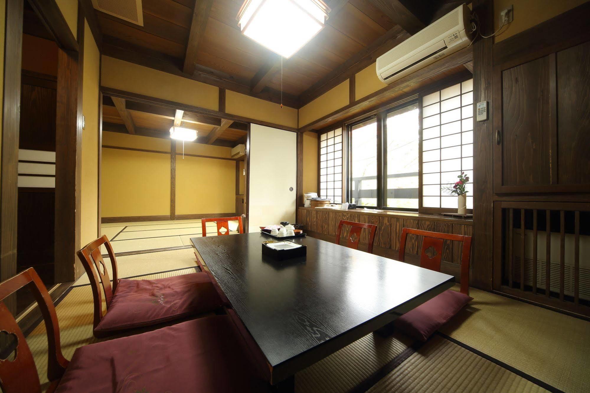 Ryokan Wakaba Minamioguni Exteriér fotografie